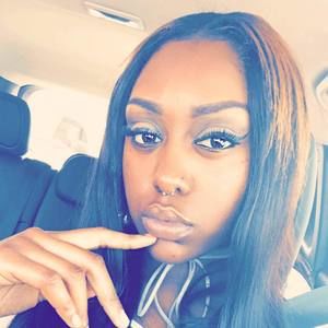 Meet your Posher, Jasmin